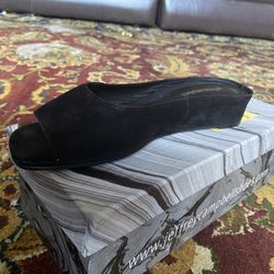 Black Jeffrey Campbell Slip Ons