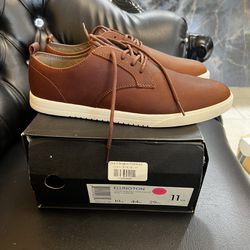 Clae Ellington Leather Shoes in box size 11US