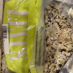 Levi’s Sling Bags Brand New In Lime Or Pink