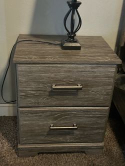 Queen size bedroom set