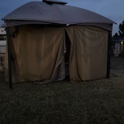 Steel  Gazebo Skyline With Poliéster Fabric 