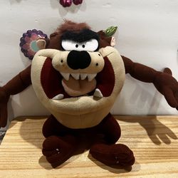 TAZMANIAN DEVIL - 10 INCH WITH PLASTIC  EYES!  (2001) BY LOONEY  TUNES