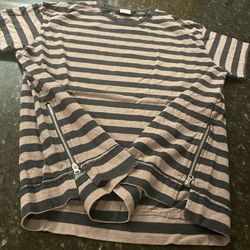 Urban Outfitters Men’s Black And Brown Striped Tshirt W/Zipper, Large