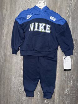 Nike set for boys size 2t
