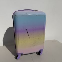 Kids Rolling Carry Luggage. 