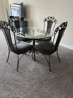 Beautiful metal dining table set