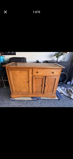 Sideboard/Buffet