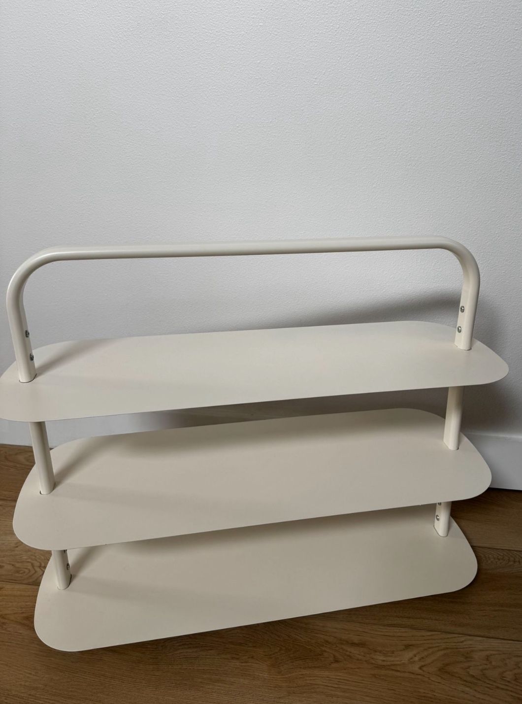 Opens Spaces Entryway Storage 