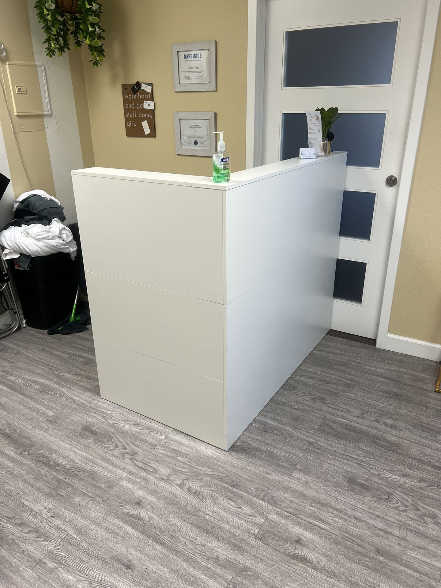 Reception Desk