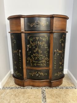 Credenza/Curio Paisley Floral Design 