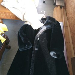 Women's Winter ☃️❄️ Coats $10 For Both