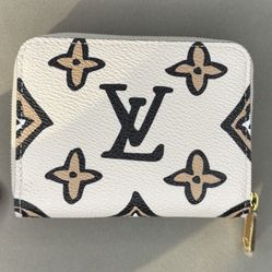 LV  Wild At Heart Zip Wallet