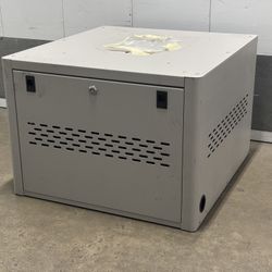 BlackBox UD10KP 10-Unit iPad, Chromebook Tablet, & Laptop Locker  