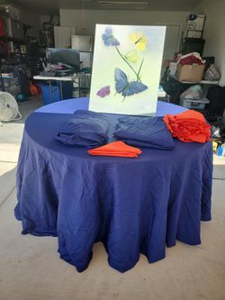 Tablecloths And Napkins 