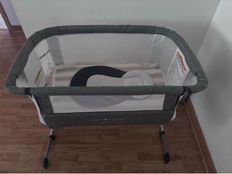Baby delight bedside bassinet
