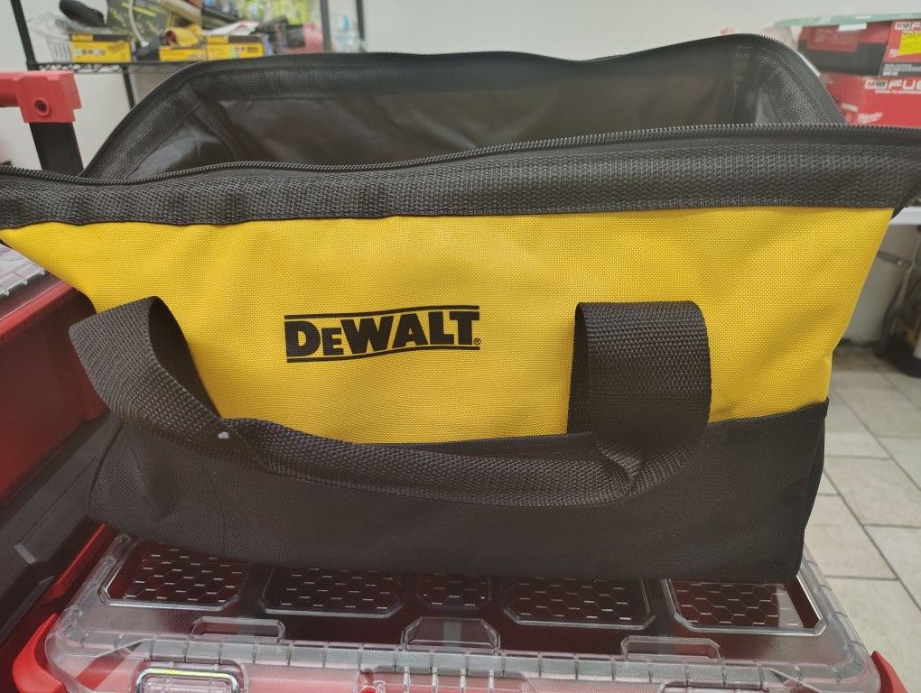 DeWalt Medium Size Tool Bag