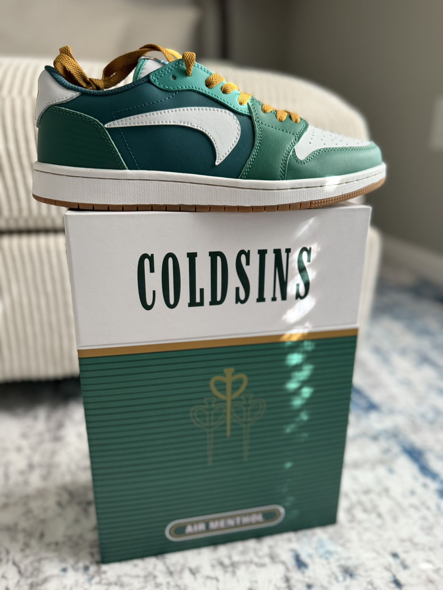 “Brand new original Nike