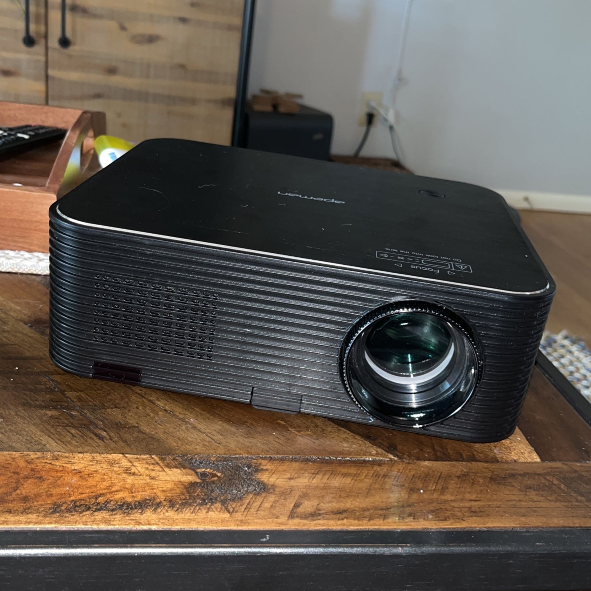 Apeman LC 650 Projector