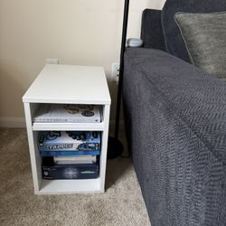 White End tables (2)