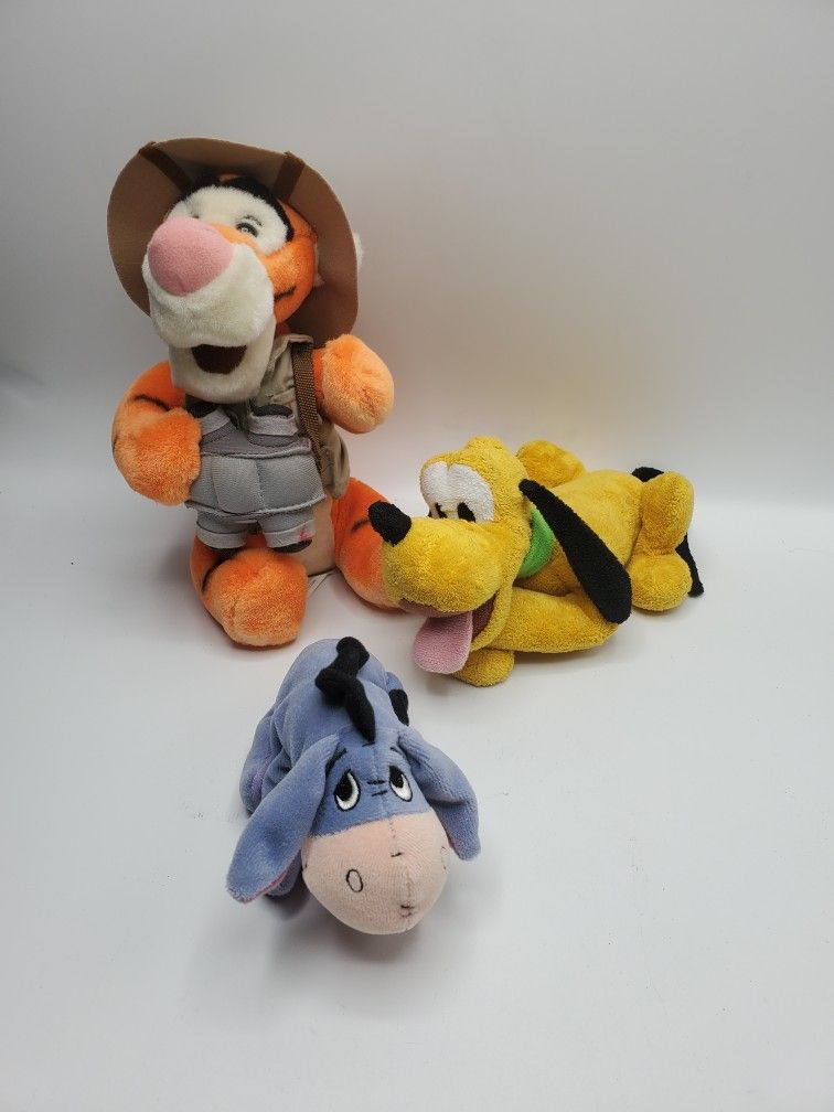 Disney's Winnie The Pooh And Friends Plushes 