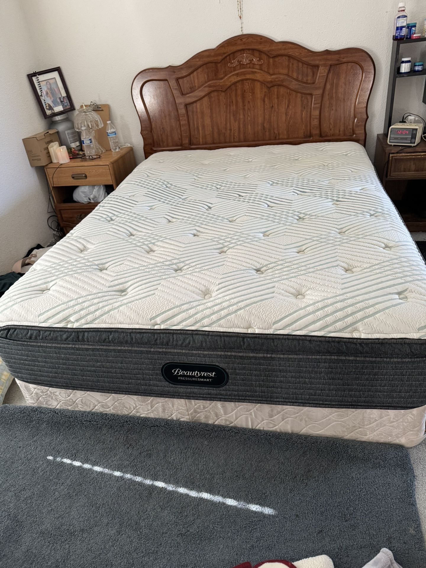 Brand New 5 Months Old Beautyrest Queen Size Mattress