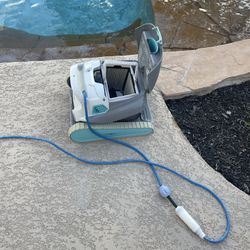 Pool Vacuum 