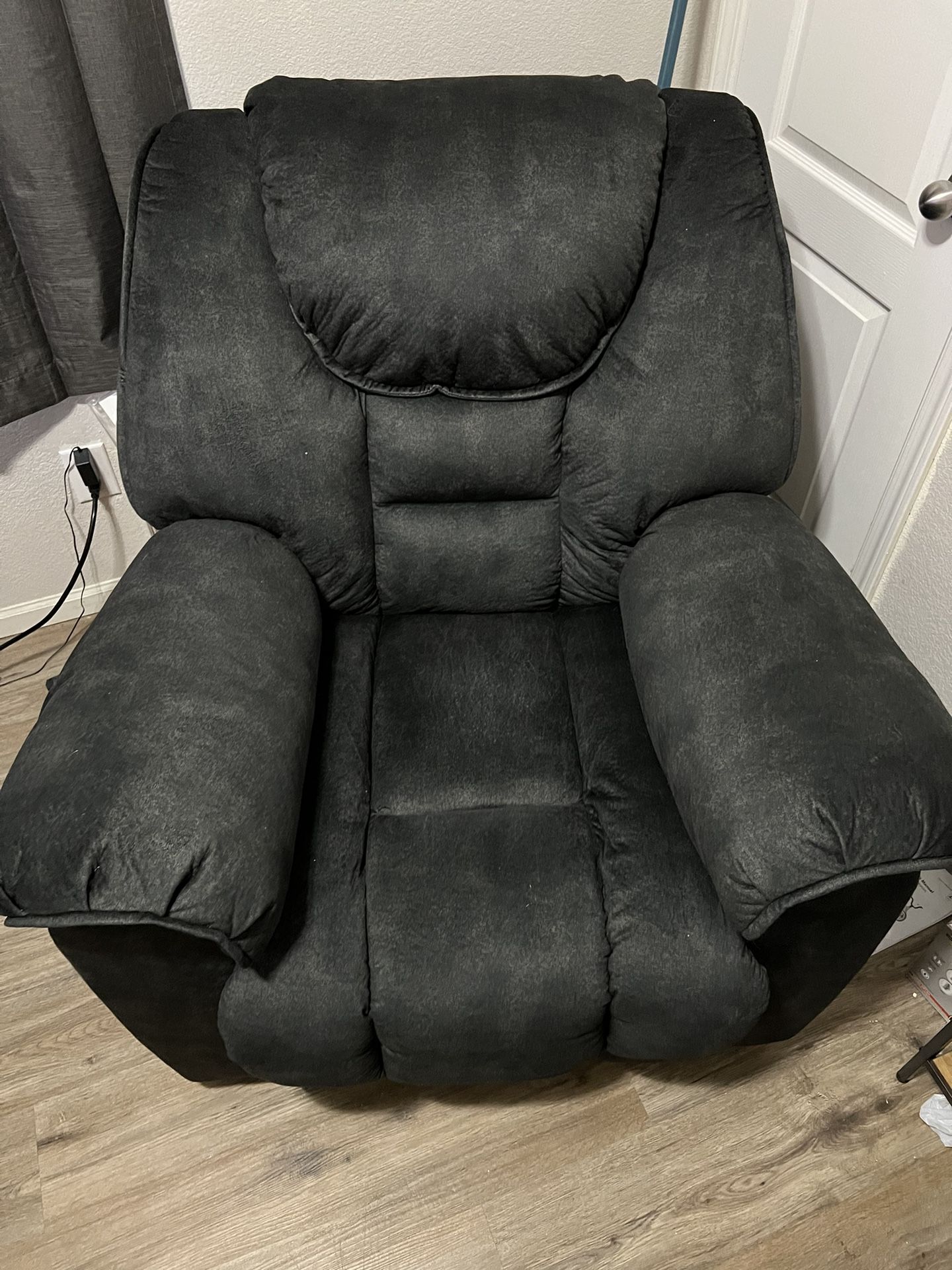 Cape horn Rocker Recliner