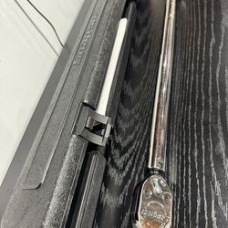 Snap on 1/2  Torque Wrench HV