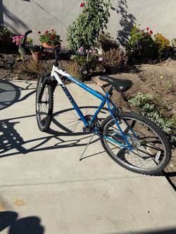 Huffy Mountain Bike Blue and White 27 inch