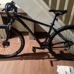 Mens M Cannondale Trail Bike