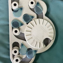 Dog treat puzzle toy