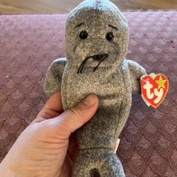 TY Beanie Baby Gray Seal “Slippery” Plush