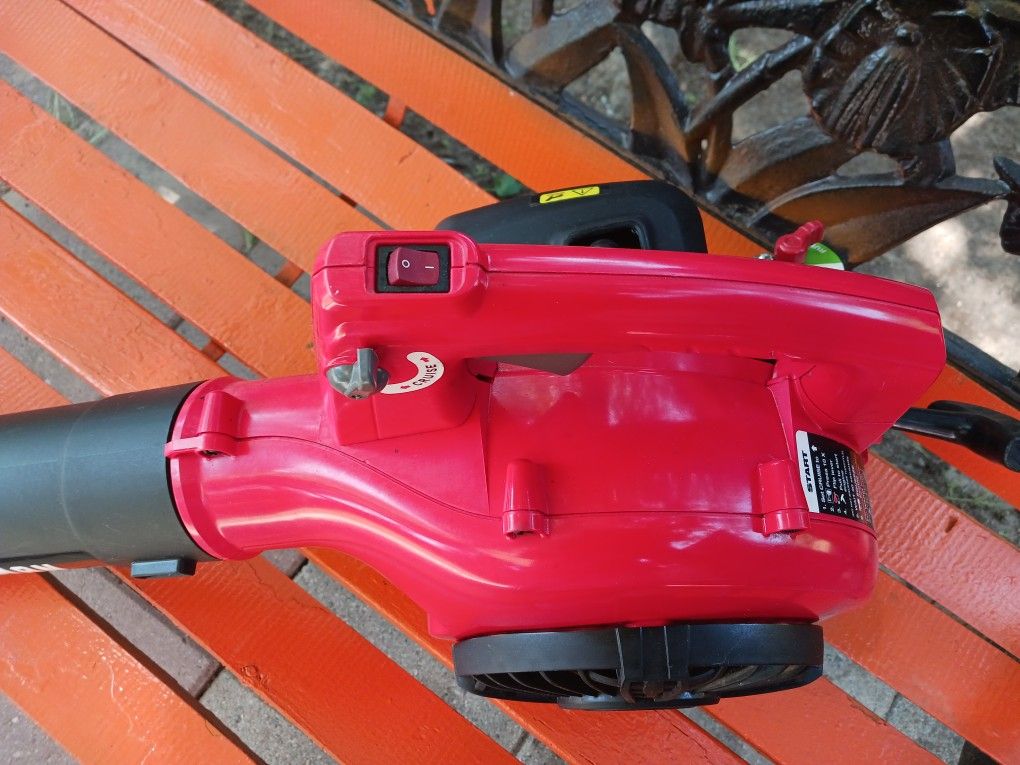 CRAFTSMAN LEAF BLOGGER  25CC