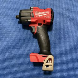 BRAND NEW MILWAUKEE FUEL 1/2 INCH IMPACT WRENCH 