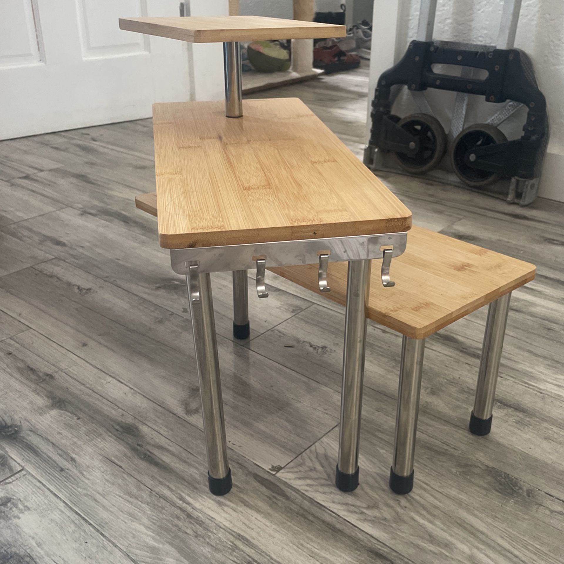 Table Organizer / Levels / Shelf