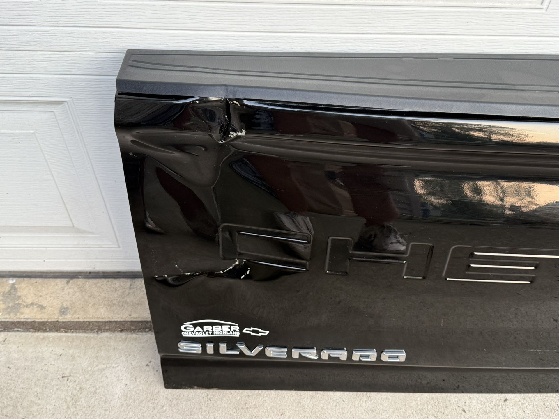 2023 Chevy Silverado HD Custom Tail Gate