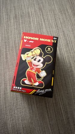 F1 Disney miniso blind box figure