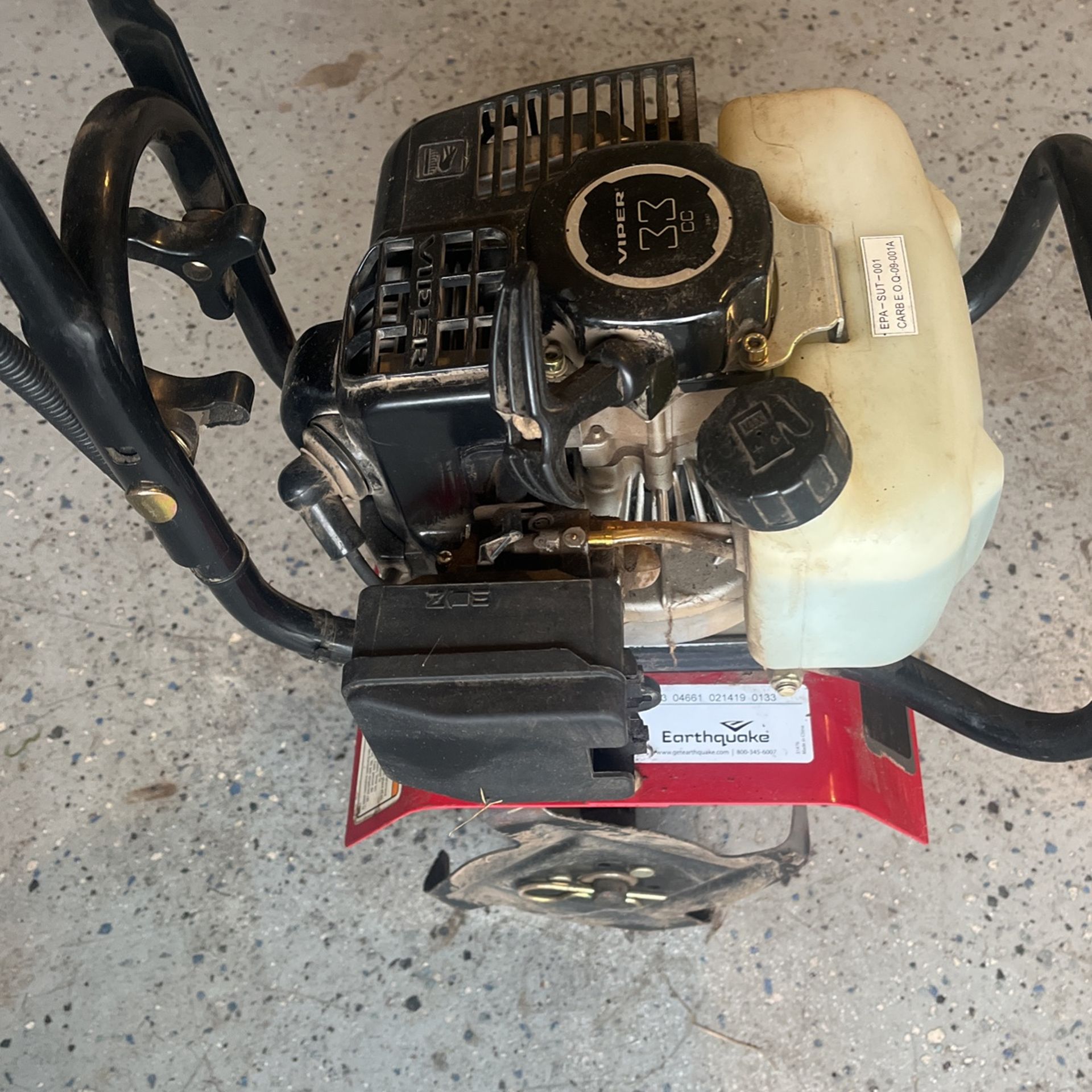Used Earthquake Gas 33cc Roto Tiller for Sale in Maple Park, IL OfferUp