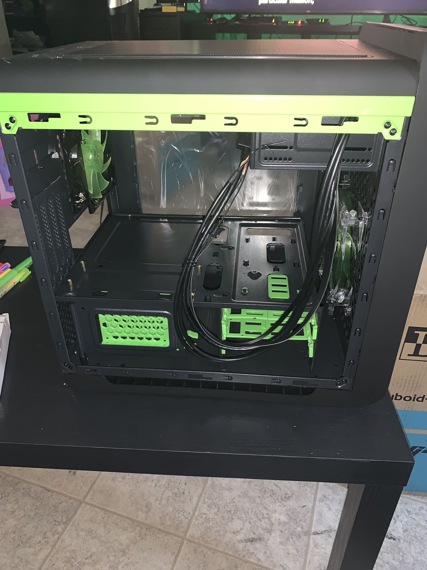 DIYPC Cuboid-G Black USB 3.0 Gaming Micro-ATX Mid Tower Computer Case w ...