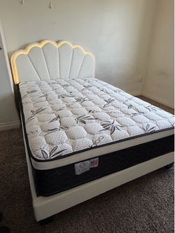 Full size mattress and bed frame