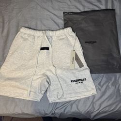 Size Small n XS Essential Shorts Light Oatmeal