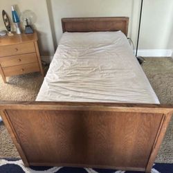 Solid Oak Twin Bed With Mattress & Box Spring 