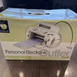 Cricut - NEW Never used