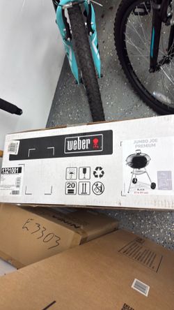 Jumbo Joe Premium Black Grill brand new
