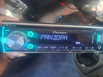 STEREO PIONEER CD AUX USB BLUETOOTH CAMBIA DE DIFERENTES COLORES GOOD CONDICIÓN ABLO ESPAÑOL