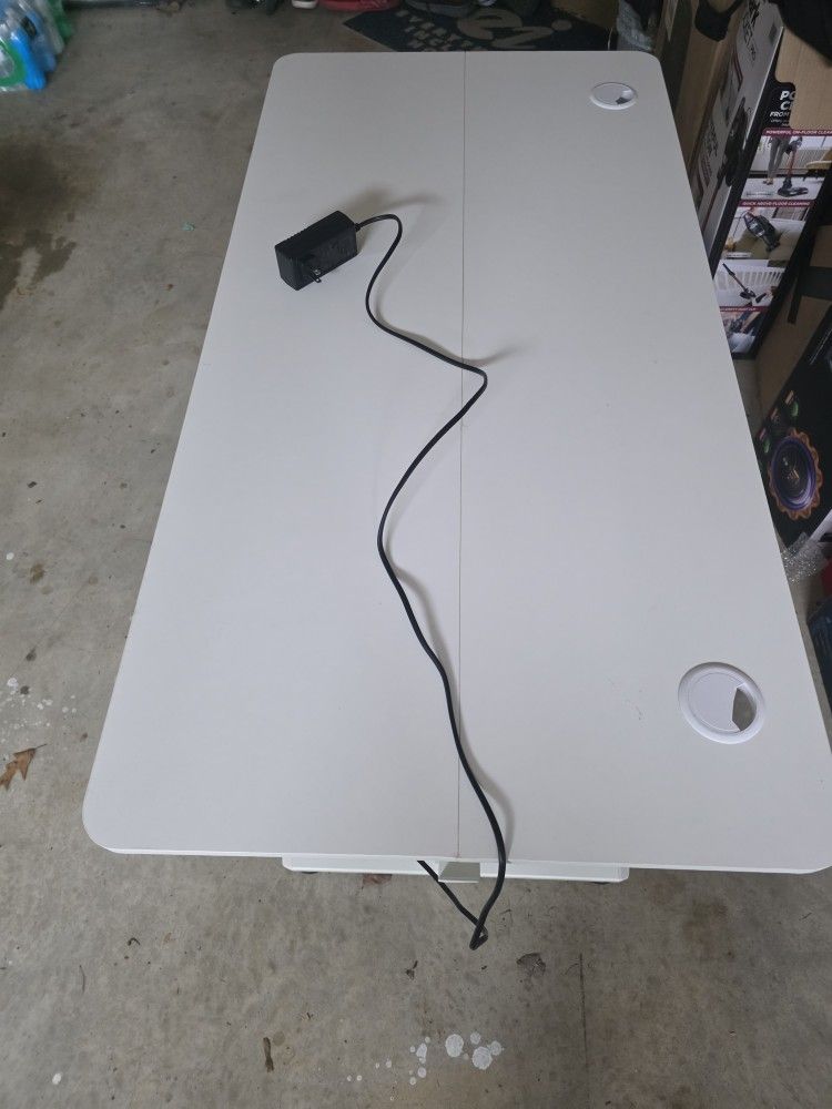 Adjustable Electronic Standing Desk 48x28 Inch (White)