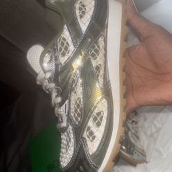 Olive Green Bottegas