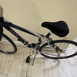 Trek men bike accepting reasonable offers