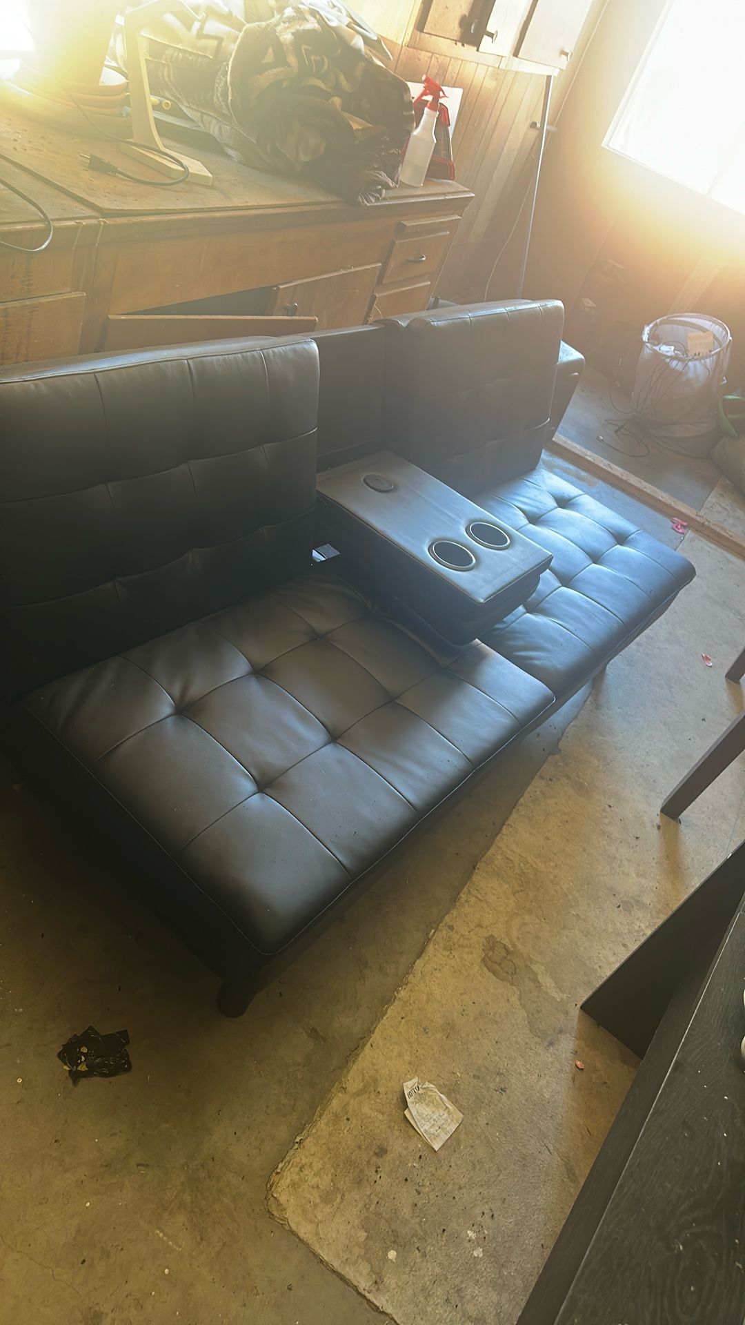 Futon W/usb Plug In