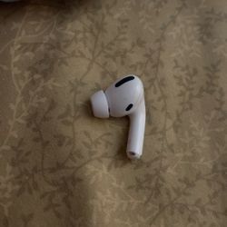 Right AirPod Pro Gen 1